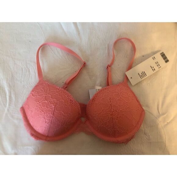 5/$25 SALE Brand New Urban Outfitters Out from Under Rosie Padded Plunge Bra - Picture 3 of 5